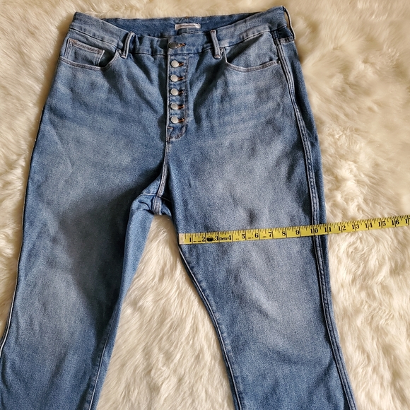 Good American Good Curve Exposed Button Ankle Crop Jeans Size 18 - Picture 13 of 13